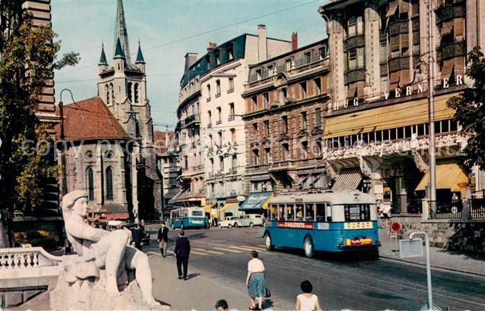 13775813 Lausanne VD L Avenue du Theatre et L Eglise Saint-Francois