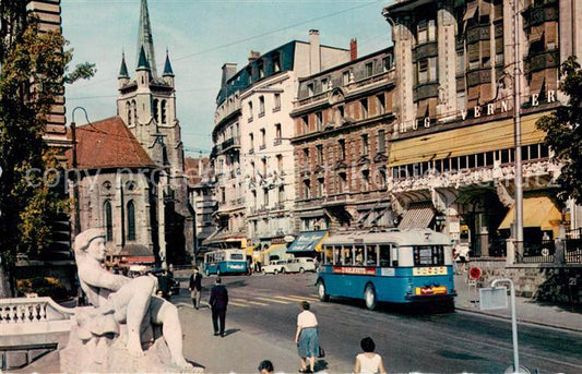 13775813 Lausanne VD L Avenue du Theatre et L Eglise Saint-Francois