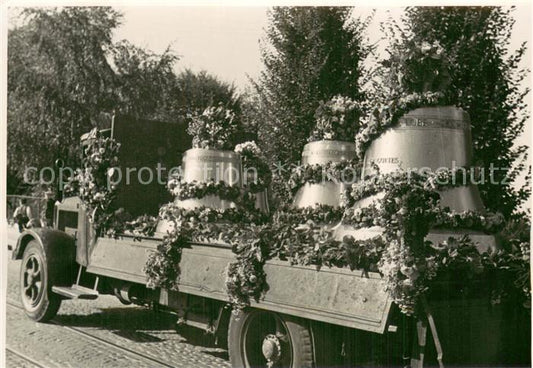 13782314 Zuerich ZH Festumzug Lastwagen mit Glocken