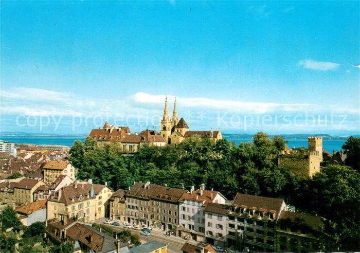 13784467 Neuchatel NE La Collégiale Chateau Remparts et les Alpes