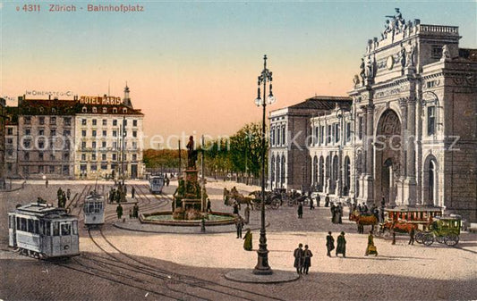 13800567 Zuerich ZH Bahnhofsplatz Tram Monument Calèche Zuerich ZH