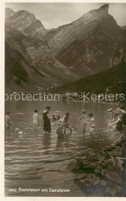 13796857 Seealpsee Saentis IR Bergsee Appenzeller Alpen Badeleben