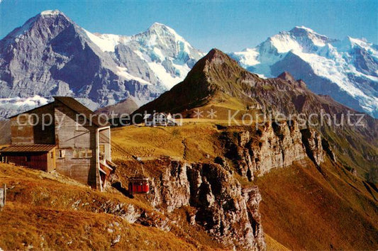 13813361 Téléphérique Maennlichen avec station supérieure et hôtel Eiger Moench Jungfra