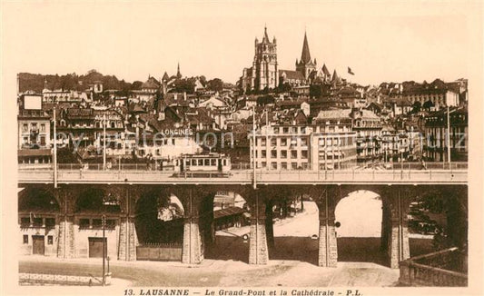 13814986 Lausanne VD Le Grand Pont et la Cathedrale Lausanne VD