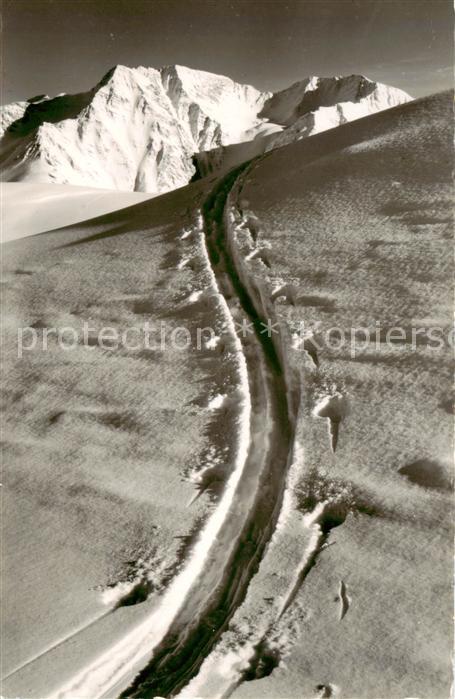 13815800 Piste de ski Riederfurka Hohfluh VS avec Bettlihorn