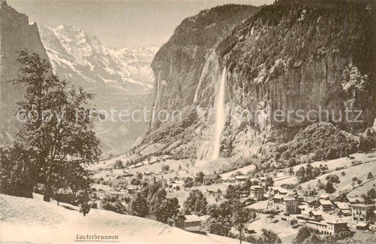 13828531 Lauterbrunnental mit Wasserfall Lauterbrunnental