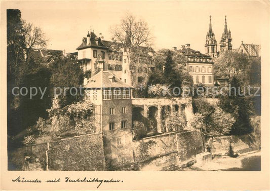 13114808 Bâle BS Münster avec jardin des chevaliers allemands Mur de la ville Bâle BS