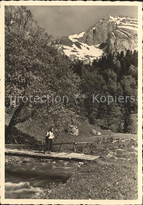 11626645 Wil SG Wandern im Toggenburg Schneeschmelze Wil SG