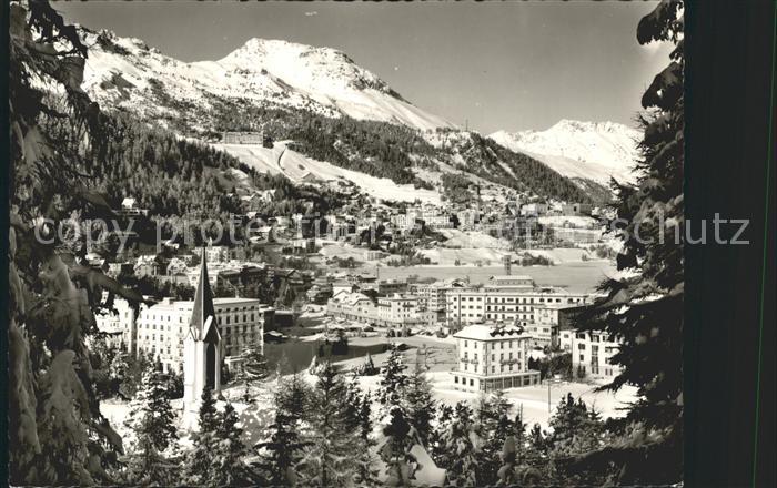 11635205 St Moritz GR Panorama mit Bad und Dorf Wintersportplatz