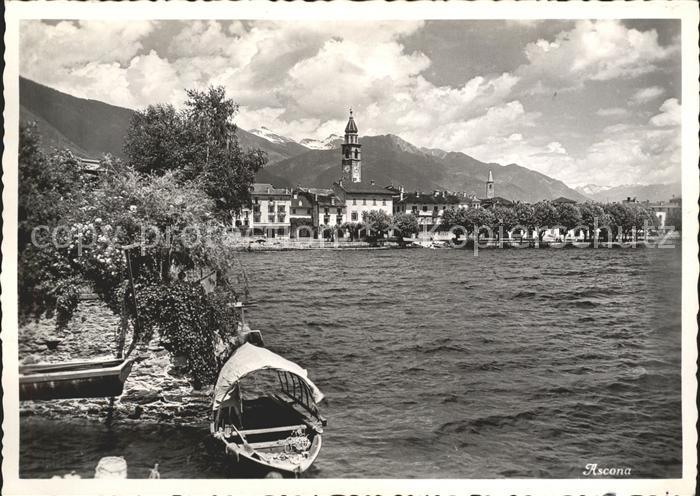 11641870 Ascona TI Partie am Lago Maggiore Fischerboot