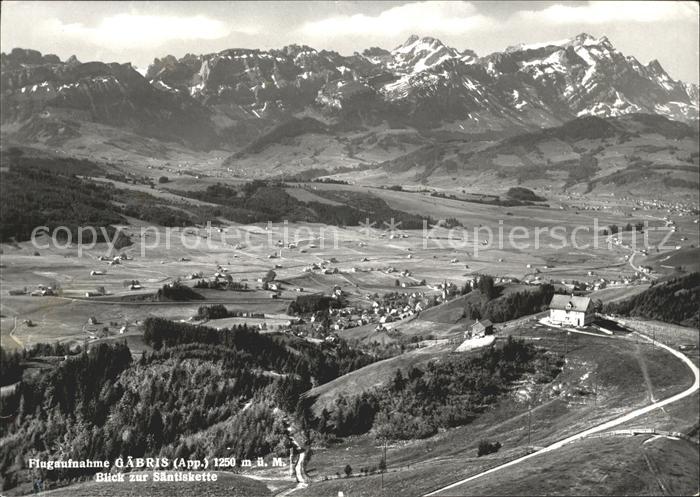 11638029 Gaebris Fliegeraufnahme Blick zur Saentiskette Appenzeller Alpen