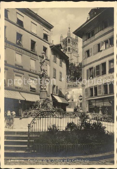 11644254 Lausanne VD Fontaine de la Justice et Cathedrale Sculpture