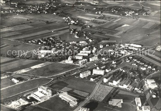 11641503 Schwerzenbach Fliegeraufnahme