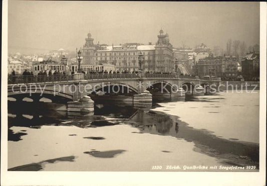 11657772 Zuerich Quaibruecke mit Seegefroerne 1929 See zugefroren Strassenbahn