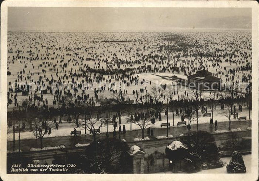 11657981 Zuerich Zuerichseegefroerne 1929 Menschen auf dem Eis