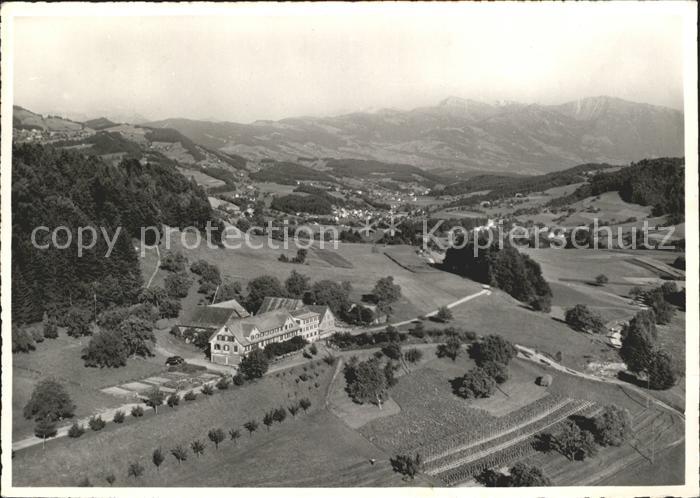 11658223 Hinwil Photo aérienne du Kurhaus Hasenstrick sur le Bachtel