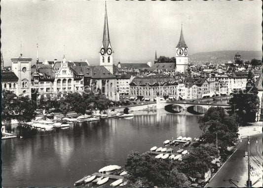 11655567 Zuerich Limmat mit Stadthaus Fraumuenster St Peter