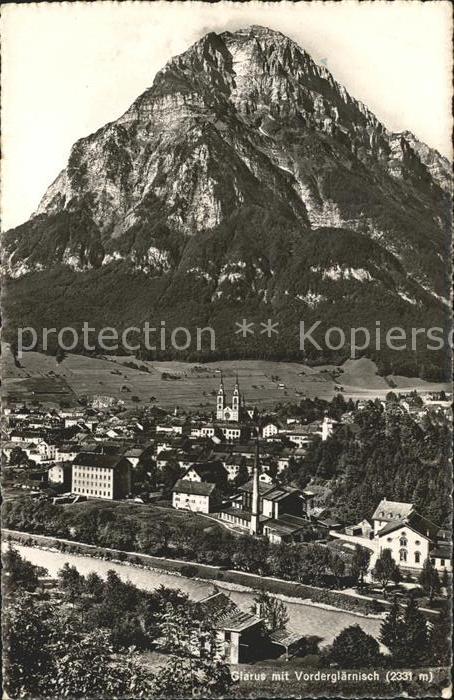 11653051 Glarus GL avec niche frontale Glaern