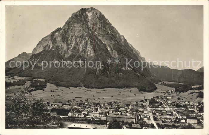 11662715 Glarus GL avec niche frontale Glaern