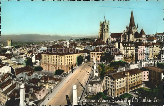 11663083 Lausanne VD Pont Bessière et Cathédrale