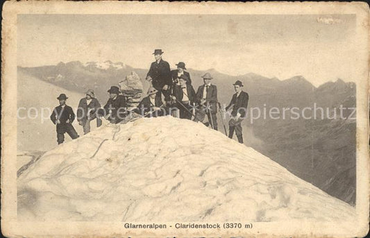 11663264 Glaris GL Glarneralpen Alpinistes sur Claridenstock