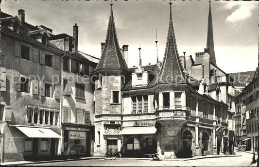 11664882 Neuchâtel NE Place des Halles