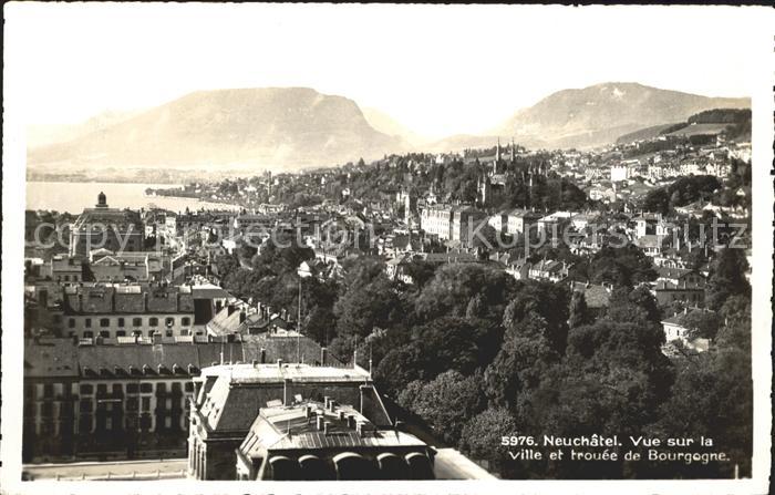 11664970 Neuchâtel NE Vue sur la ville et trouée de Borgogne