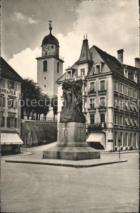 11665114 La Chaux-de-Fonds Le Monument de la République et le Temple National