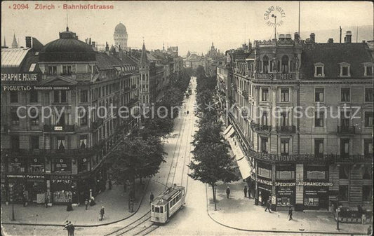 11667690 Zuerich Bahnhofstrasse Strassenbahn