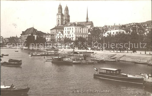 11667883 Zuerich Schifflaende Grossmuenster