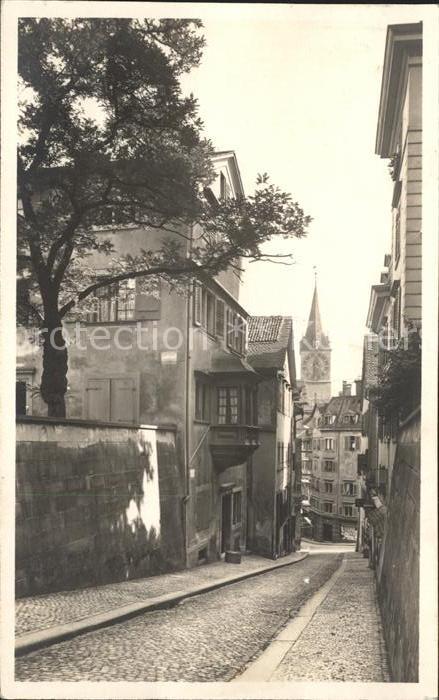 11670211 Zuerich Blick vom Lindenhof auf St Peter Zuerich