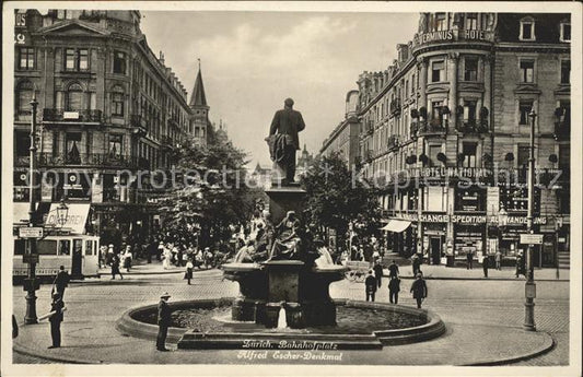 11670326 Zuerich Bahnhofplatz mit Alfred Escher Denkmal Zuerich