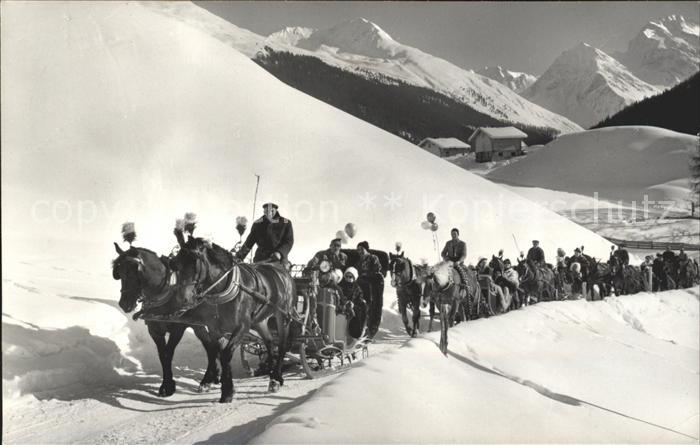 11678122 Davos GR Promenade en traîneau tiré par des chevaux Davos GR