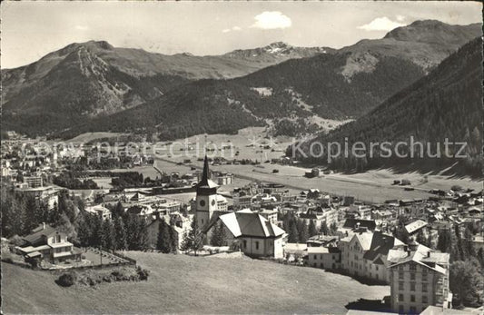 11682645 Davos GR avec Seehorn Pischahorn et Buehlenberg Davos Platz