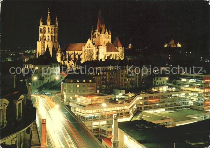 11694576 Lausanne VD de nuit Cathédrale et Pont Bessière Lausanne