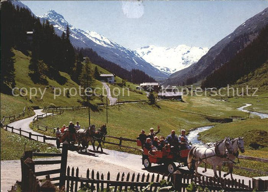 11701471 Davos GR Promenades en calèche dans le Dischmatal avec Fl?ela Schwarzhorn Davos Platz