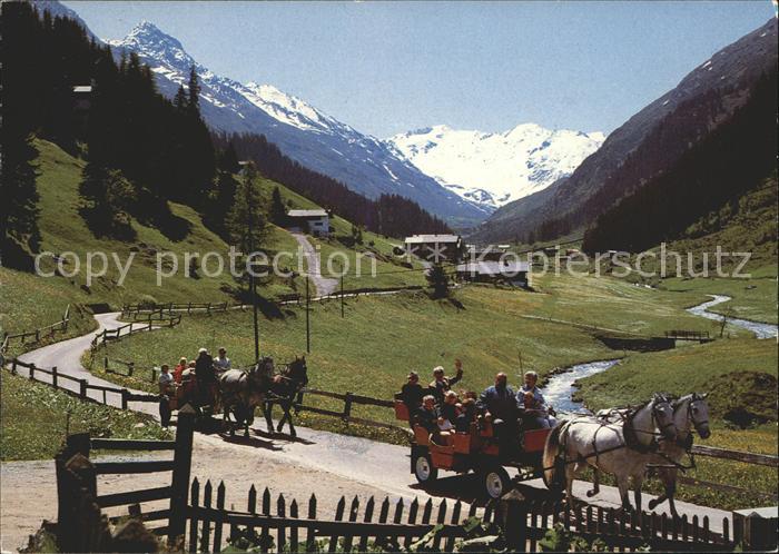 11704189 Davos GR Promenade en calèche sur la Dischmatal Davos Platz