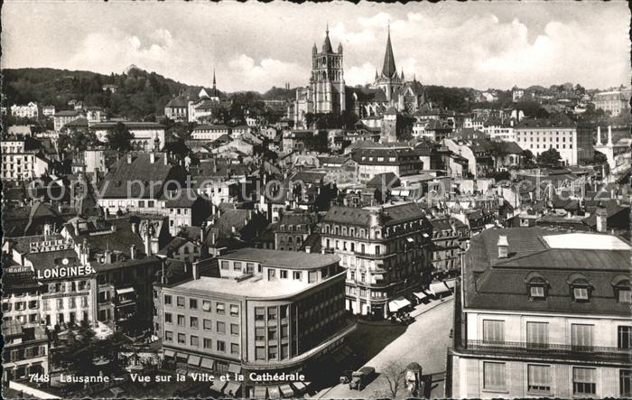 11735816 Lausanne VD Vue sur la Ville et la Cathédrale Lausanne