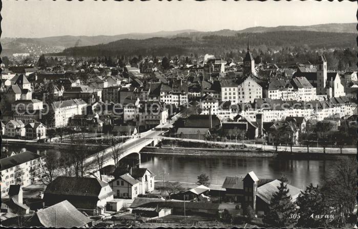 11745117 Aarau AG Stadtblick mit Aare Aarau