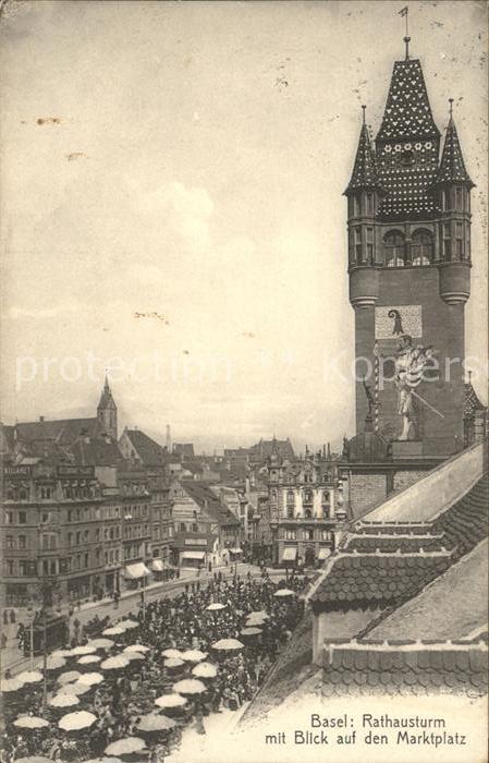 11738752 Tour de l'hôtel de ville de Bâle BS vue sur la place du marché Bâle BS