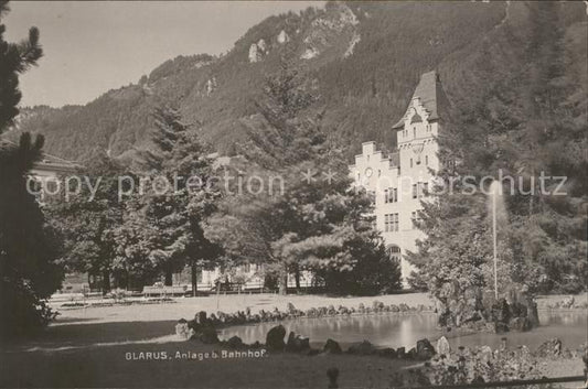 11751566 Gare de Glaris GL Parc Fontaene Glarus