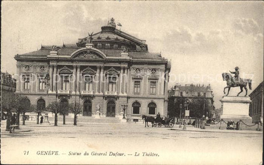 11754702 Genève GE Statue du Général Dufour Le Théâtre Genève