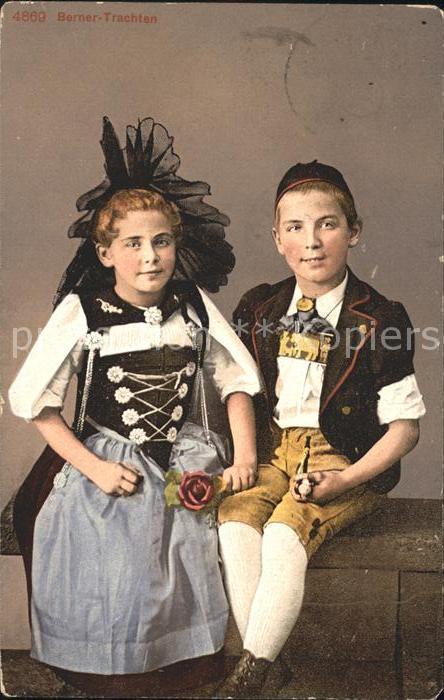 11770273 Bern BE Costume traditionnel bernois enfants Berne