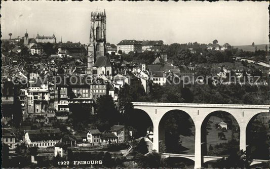 11773715 Fribourg FR Vue générale Pont de Zaehringen Cathédrale Fribourg