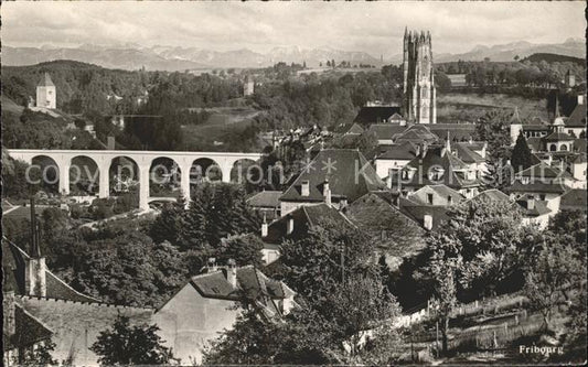 11773720 Fribourg FR Vue partielle Pont de Zaehringen Cathédrale Fribourg