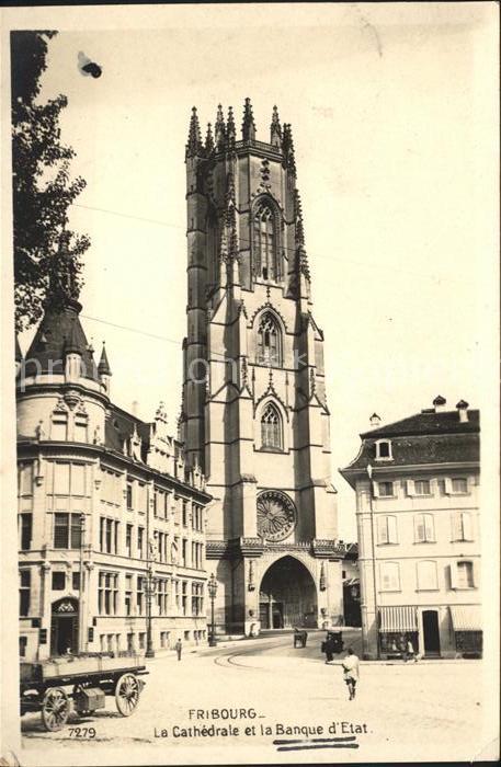 11757131 Fribourg FR La Cathédrale et la Banque d'Etat Fribourg