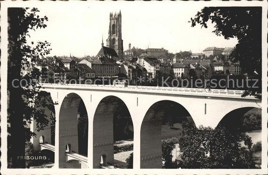 11757384 Fribourg FR Pont de Zaehringen La Cathédrale Fribourg