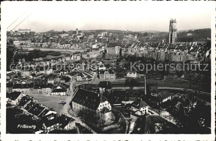 11757624 Fribourg FR Vue générale et la Cathédrale Fribourg