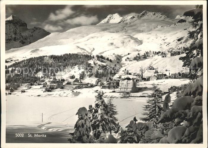 11853049 St Moritz GR Vue sur la ville de Saint-Moritz