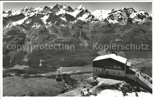 11853250 St Moritz GR Téléphérique Corviglia Piz Noir avec groupe Bernina St Mori